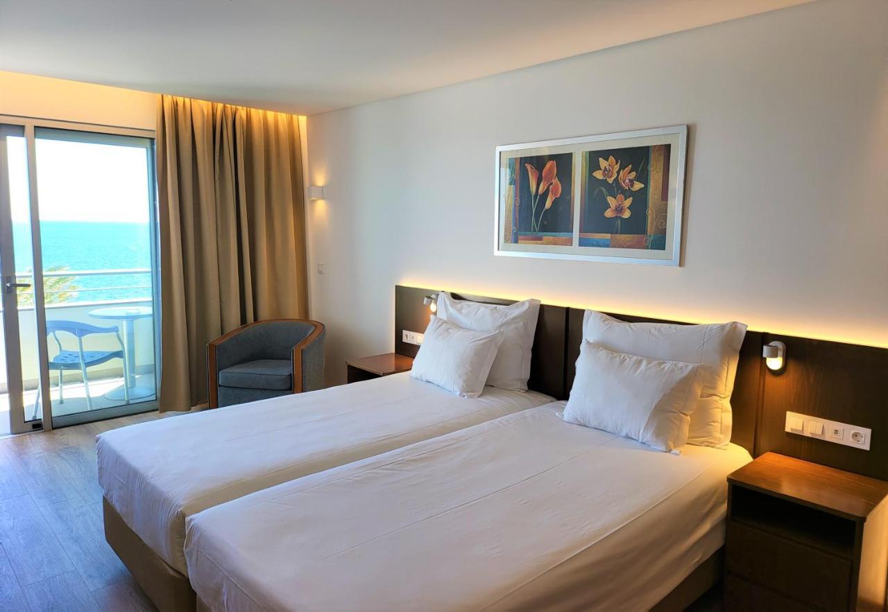 Hotel Roca Mar Caniço Екстериор снимка
