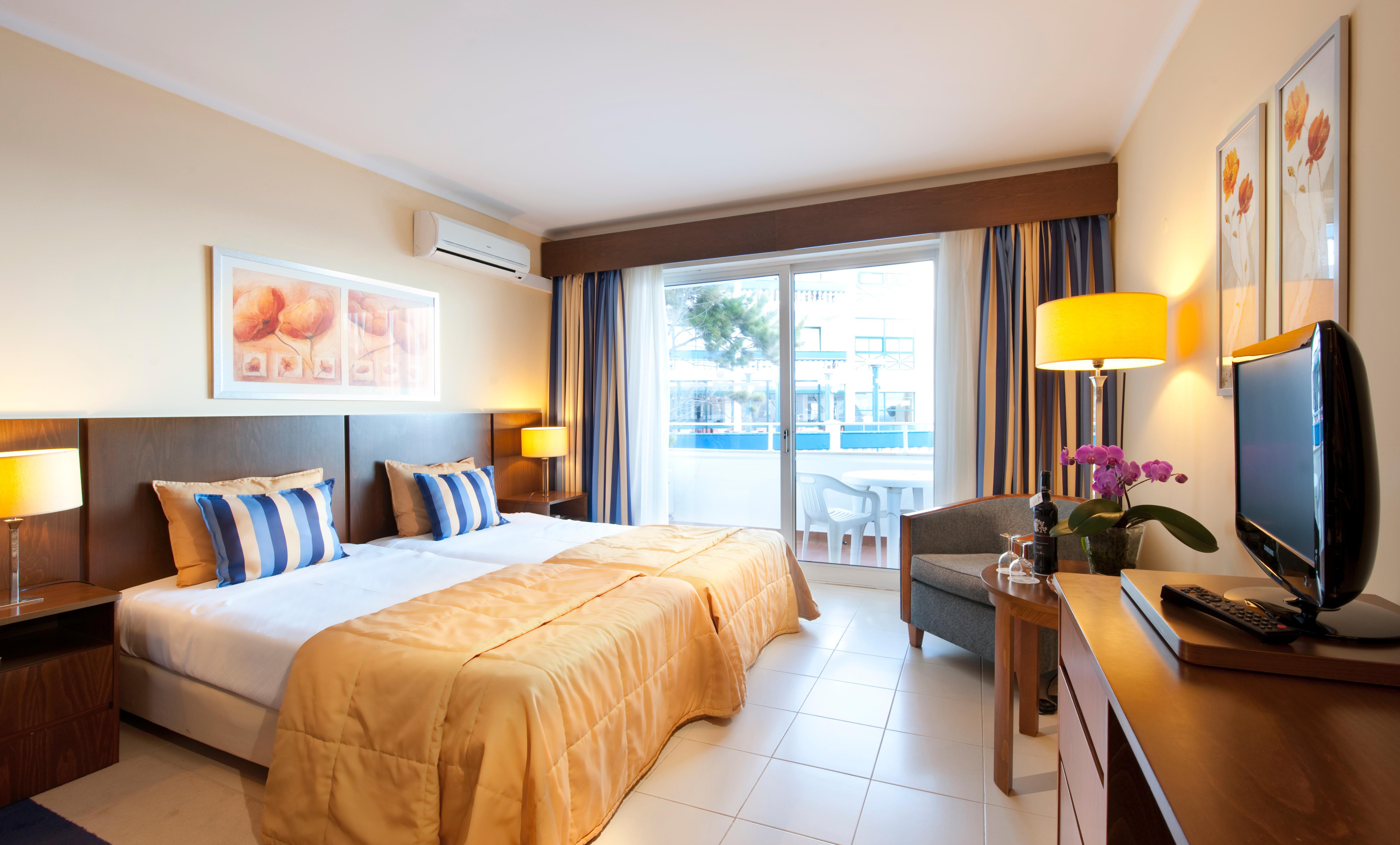 Hotel Roca Mar Caniço Екстериор снимка