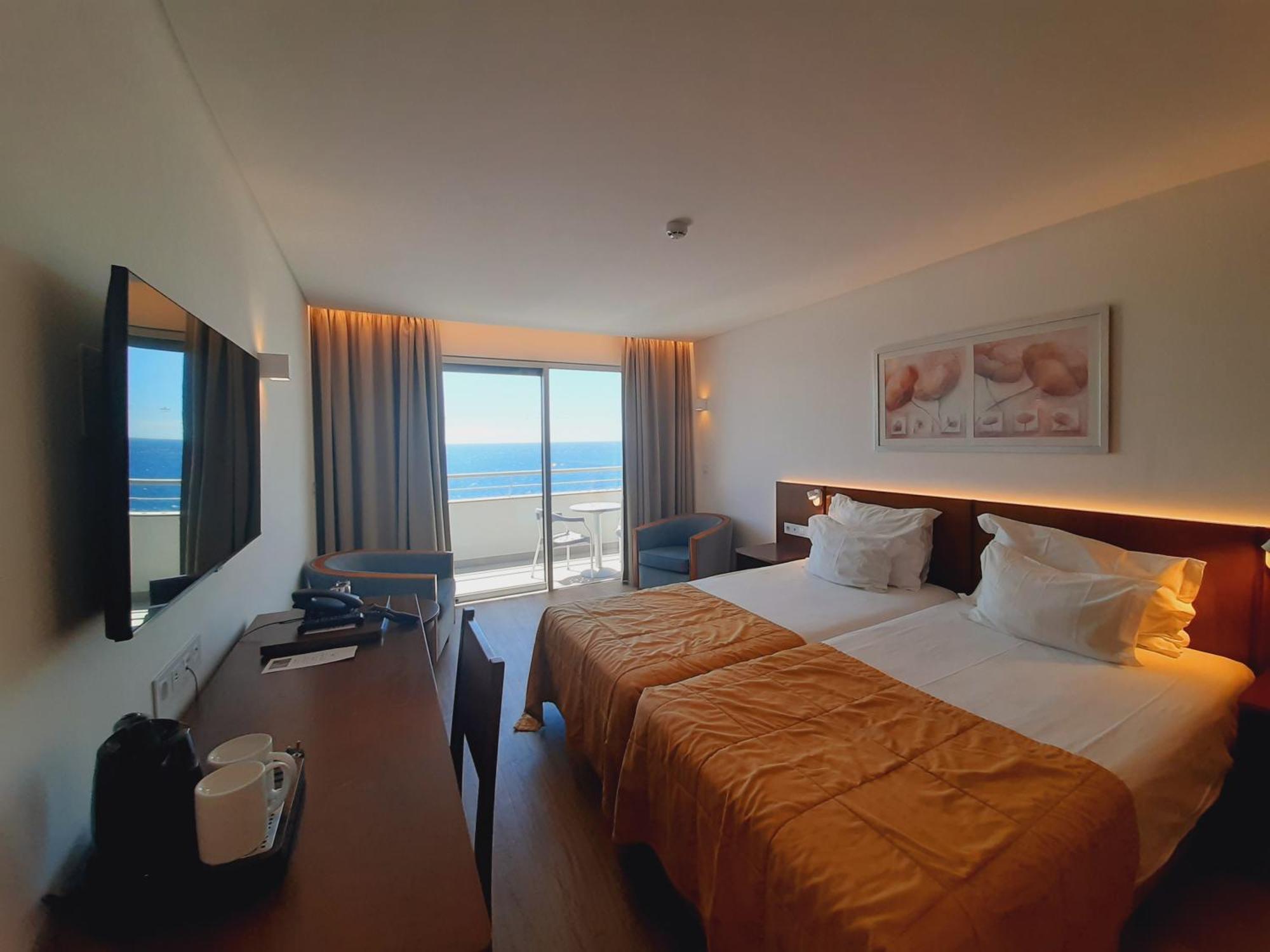 Hotel Roca Mar Caniço Екстериор снимка