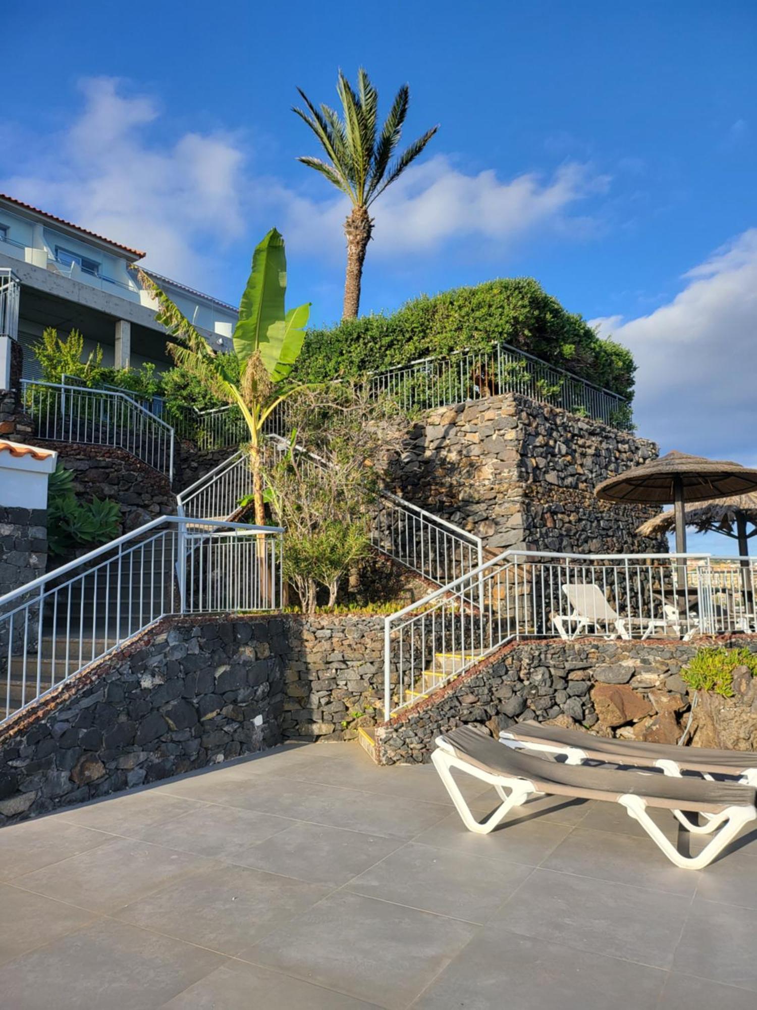 Hotel Roca Mar Caniço Екстериор снимка